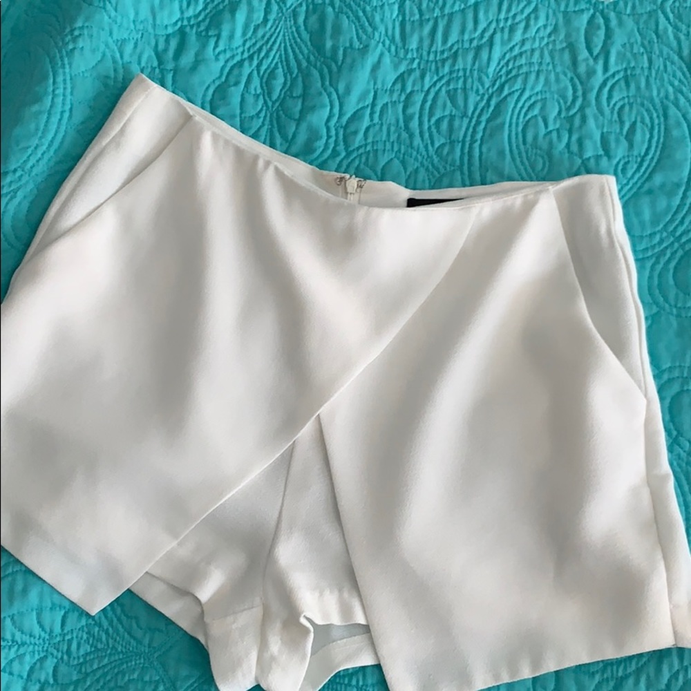 Mittoshop large off white dress skort